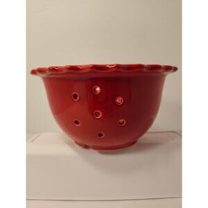 Chantal Stoneware Fruit Berry Strainer 7" Red Scalloped Edge Ceramic EUC